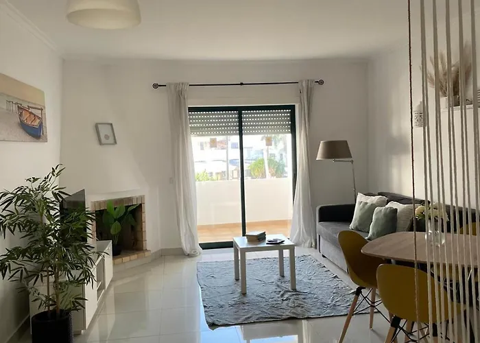 Apartamento Encantador A 100M Da Praia